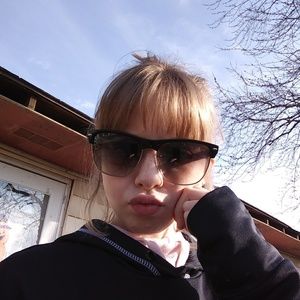 Meet your Posher, Ashlynn